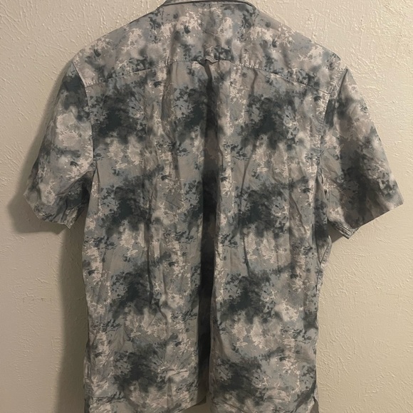 Men’s BP. Casual button down size small - Picture 2 of 4